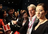 Известная звезда Китая – Гун Ли встретилась с Aленом Делоном в Национальном павильоне Франции
