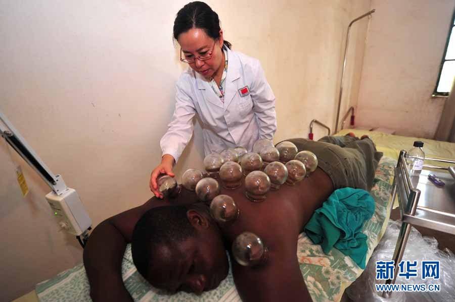 Иглоукалывание китайской медицины распространяется по миру