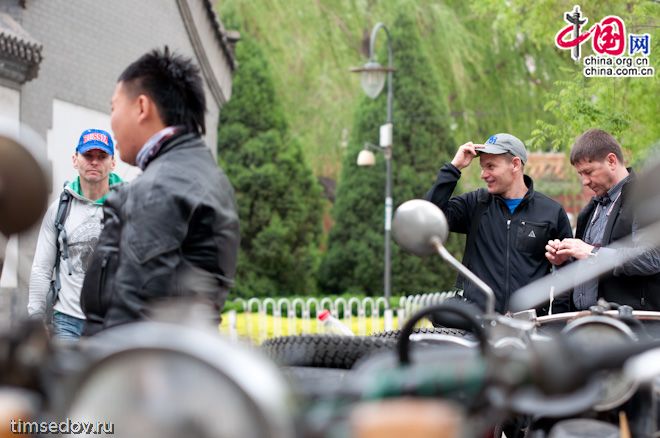 Россияне на мотоциклах: из Тибета в Непал 