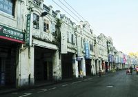 Улица Цилоу в г. Хайкоу провинции Хайнань